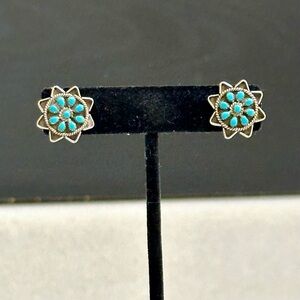 VINTAGE ZUNI PETiT POINT TURQUOISE STERLING SILVER EARRINGS